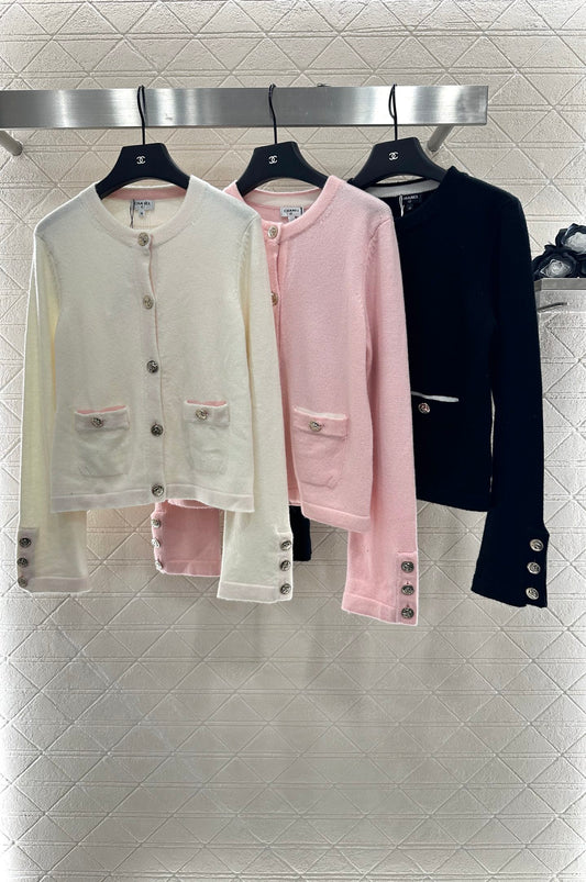 Contrast-color knit cardigan