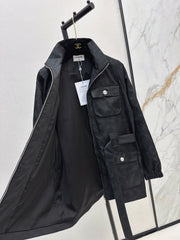 Stand-up collar, waist-cinching jacket