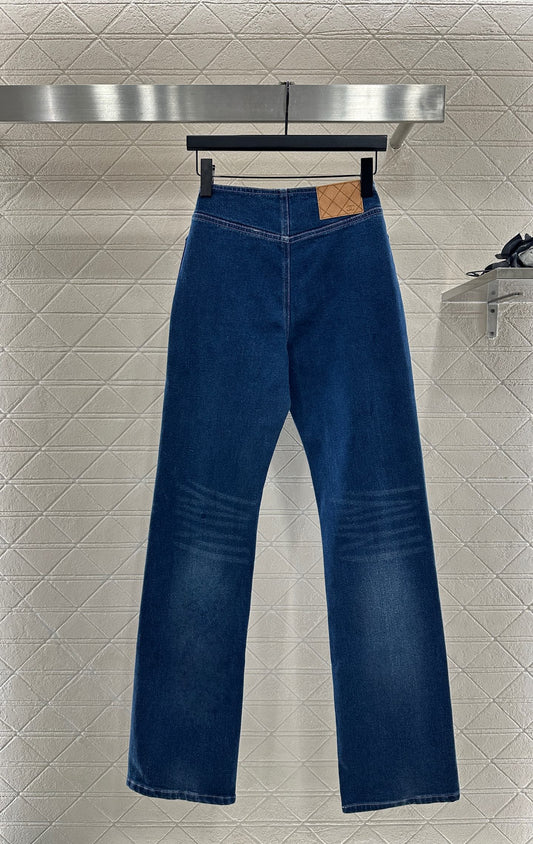 Distressed Stretch Jeans