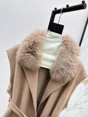 Fox fur collar vest