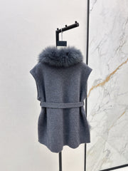Fox fur collar vest