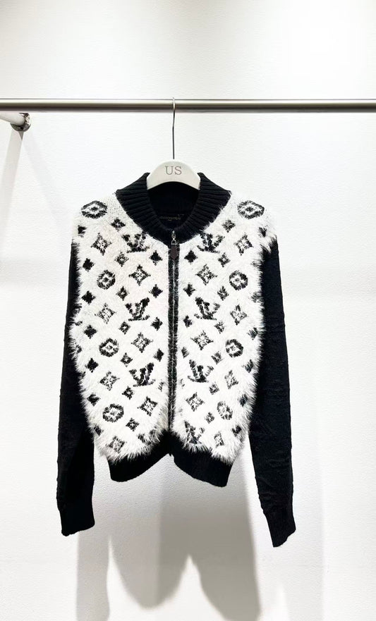 jacquard-paneled knitted cardigan