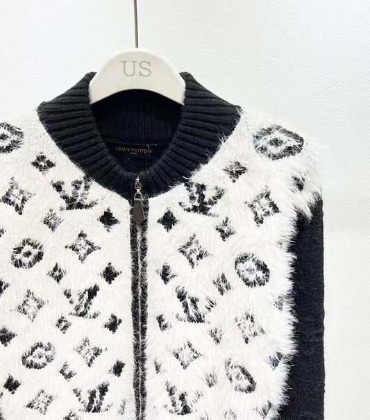 jacquard-paneled knitted cardigan