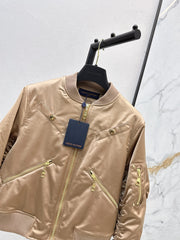 Zipper-trimmed jacket
