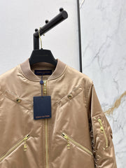 Zipper-trimmed jacket