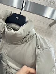 Hooded, detachable down jacket