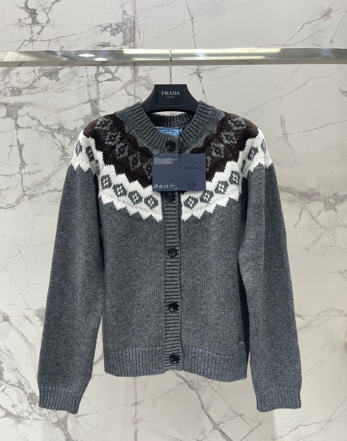 Retro Color-Blocked Diamond Pattern Crew Neck Knit Cardigan