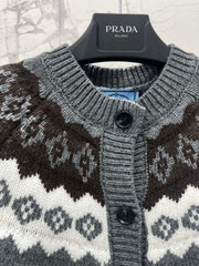 Retro Color-Blocked Diamond Pattern Crew Neck Knit Cardigan