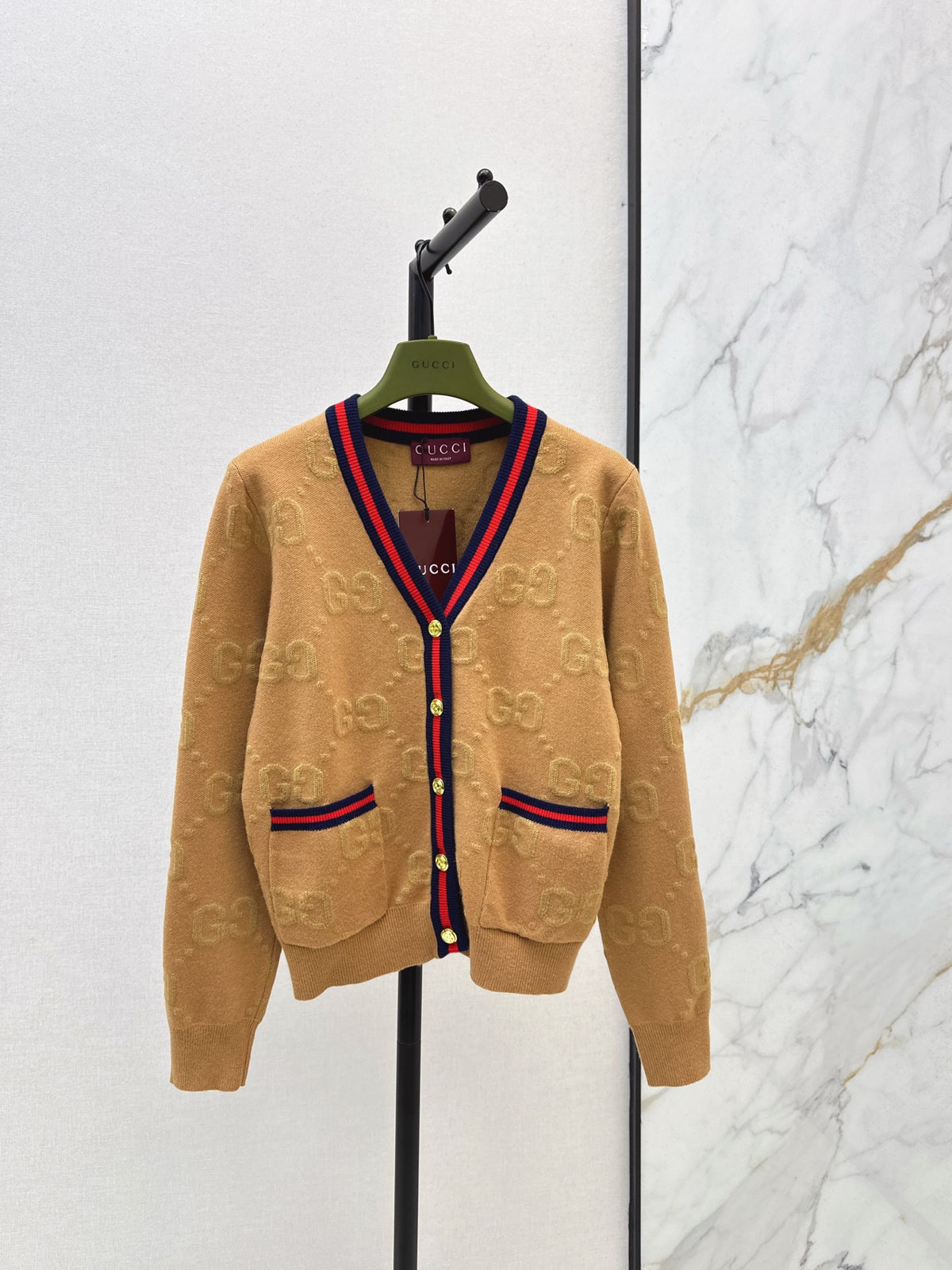 Color-blocked ribbed V-neck cardigan