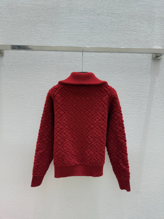 Red collared knit long-sleeved cardigan