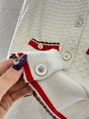 Color-blocked crew neck knitted cardigan