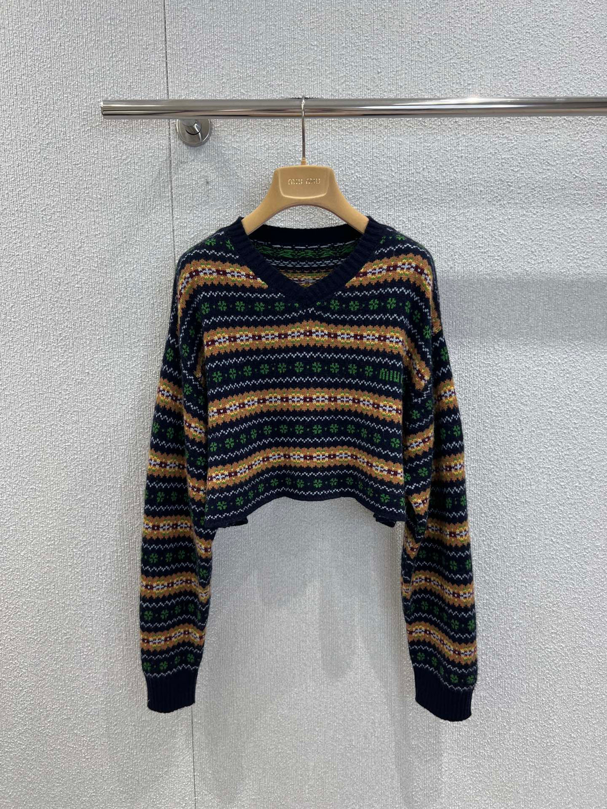 Scottish-style wool V-neck cropped sweater