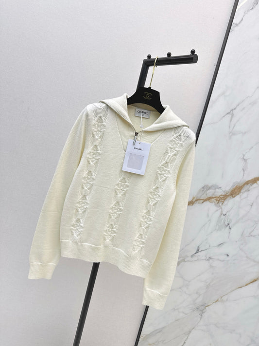 Half-open zip-up knit sweater