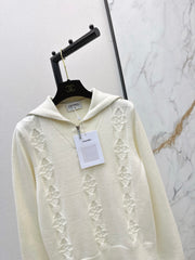 Half-open zip-up knit sweater