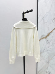 Half-open zip-up knit sweater