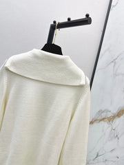 Half-open zip-up knit sweater