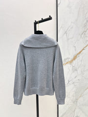 Half-open zip-up knit sweater