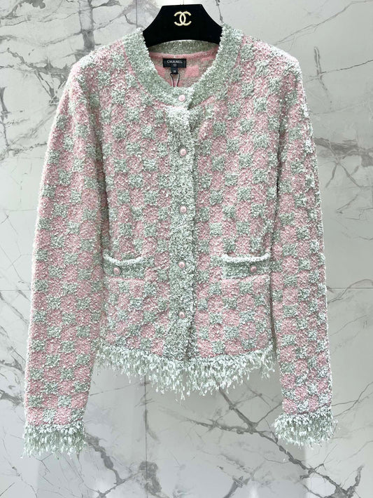 Loose-fitting French-style knitted cardigan