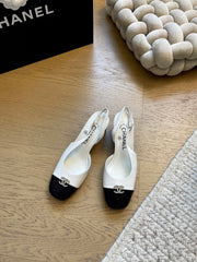 Mary Jane chunky heeled shoes