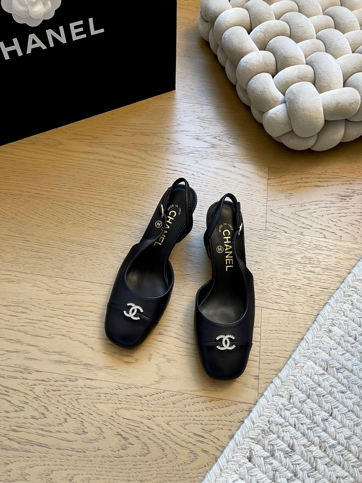 Mary Jane chunky heeled shoes