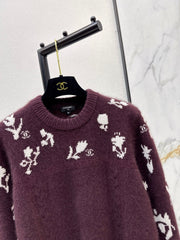 Ski-Style Crew Neck Top