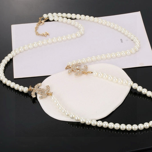 Sweater Pearl Necklace