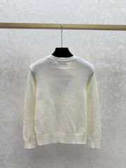 Color-blocked lettered crew neck knit long-sleeved top