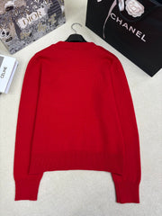 Knitted crew neck pullover sweater