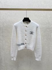 Color-blocked lettered crew neck knit long-sleeved cardigan