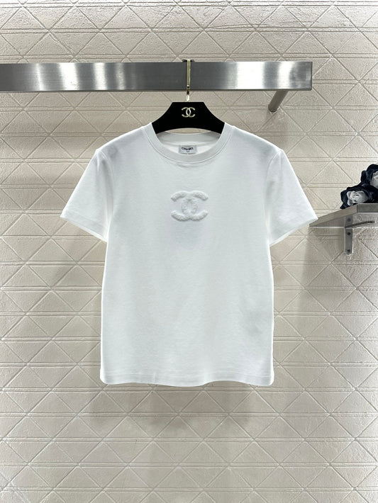Crew neck plush logo 𝑇𝑒𝑒