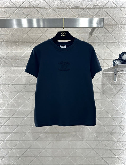 Crew neck plush logo 𝑇𝑒𝑒