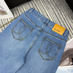 Straight-leg jeans with beaded pockets