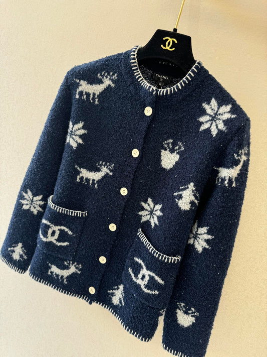 Round neck deer cardigan