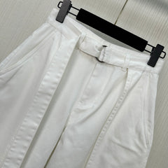 Belted Jeans