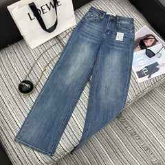 Straight-leg jeans