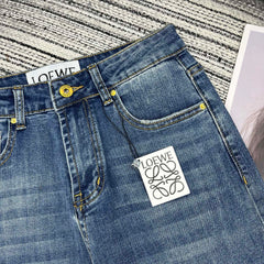 Straight-leg jeans