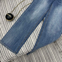 Straight-leg jeans