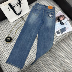 Straight-leg jeans