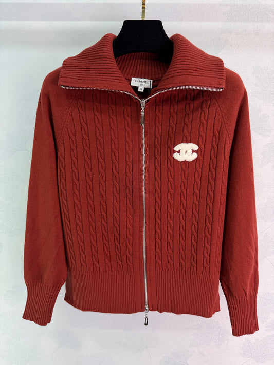 Classic knitted zip-up cardigan