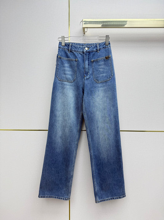 Straight-leg jeans