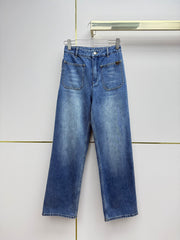 Straight-leg jeans