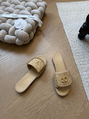 Backpack-style slippers