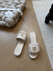 Backpack-style slippers
