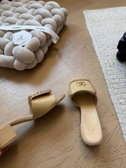 Backpack-style High-heeled sandals