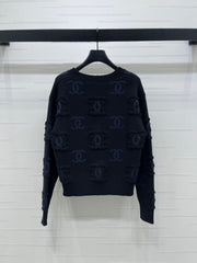 V-neck long-sleeved knit cardigan