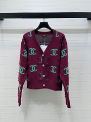 V-neck long-sleeved knit cardigan