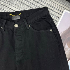 Straight-leg jeans