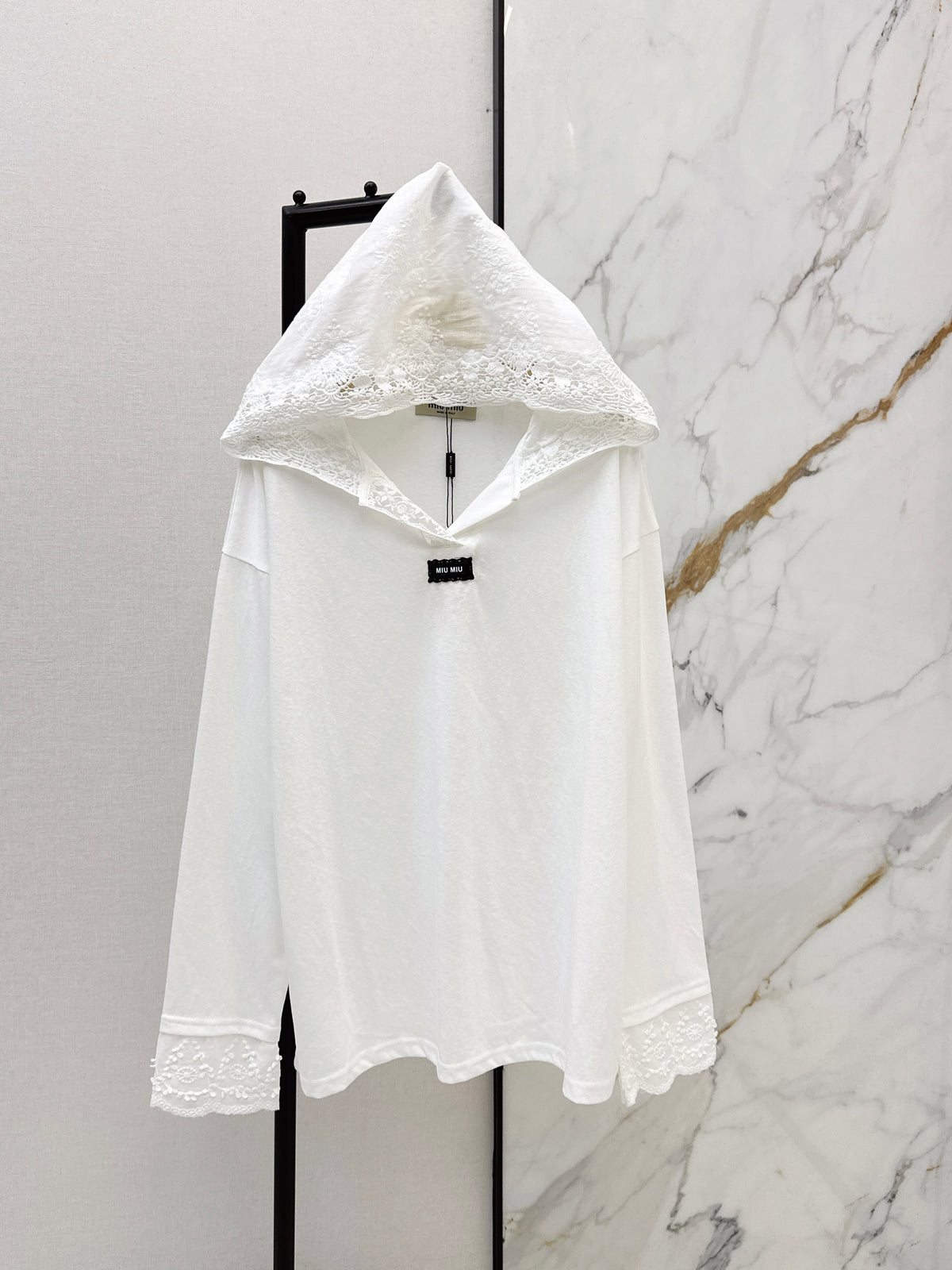 Lace V-neck Hooded Long-Sleeve T-Shirt