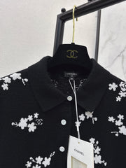 Lace V-neck Hooded Long-Sleeve T-Shirt