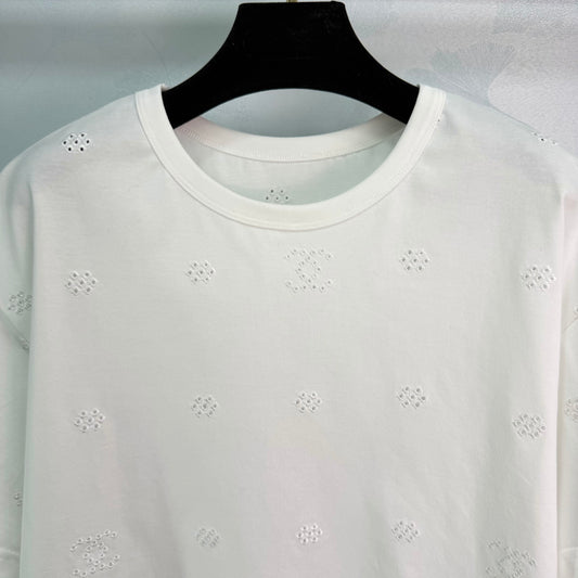 White embroidered T-shirt
